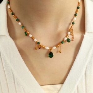 Luxurious Gold and Green Necklace with Pearls